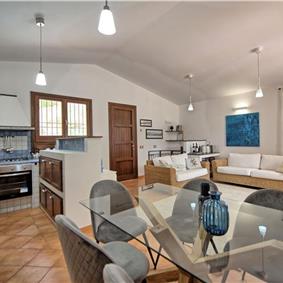 3 bedroom villa with pool and tennis court in Sicily, sleeps 6-8